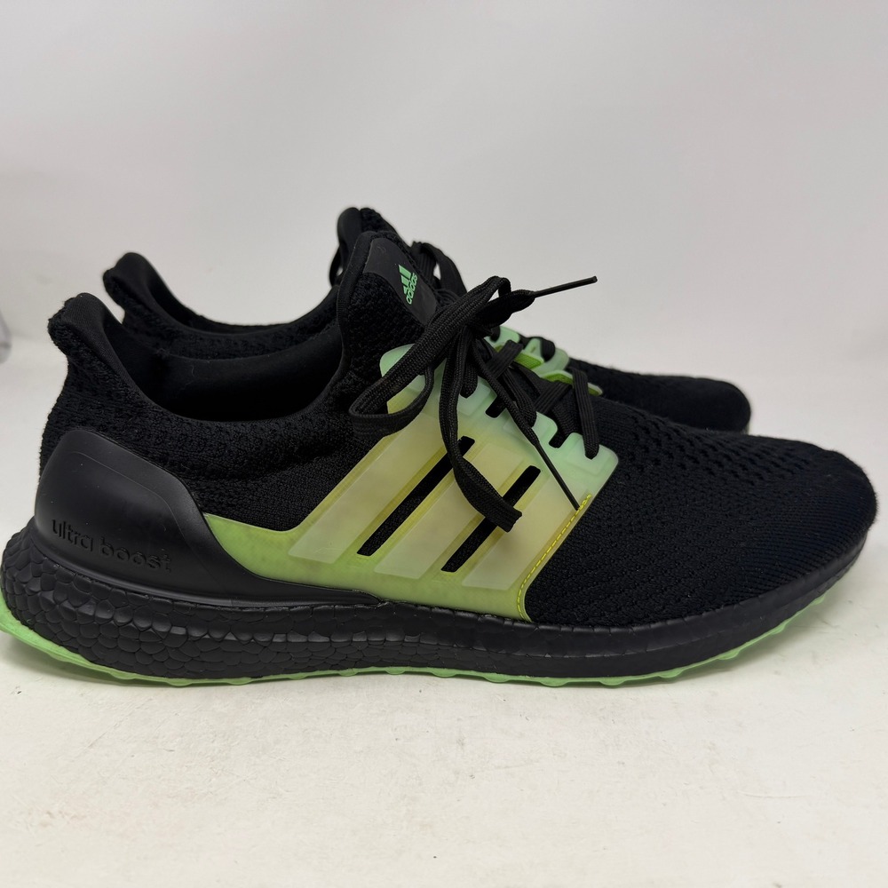 Adidas Sneakers Mens 11 Ultraboost 5.0 DNA Black Signal Green GV8729 EUC